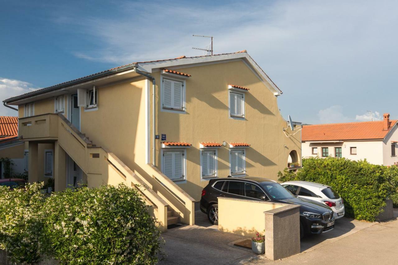Lorena Apartment